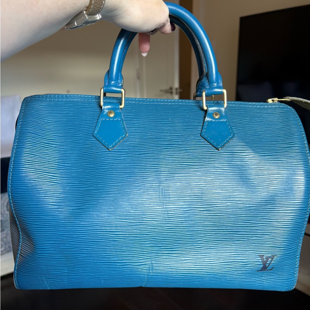 Authentic Vintage Louis Vuitton Epi Speedy 30